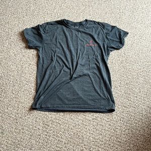 Too small selling has 2 tiny holes